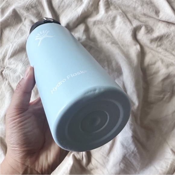 Hydro Flask Frost Light Blue Standard Flex Cap 18 Oz - Picture 3 of 4